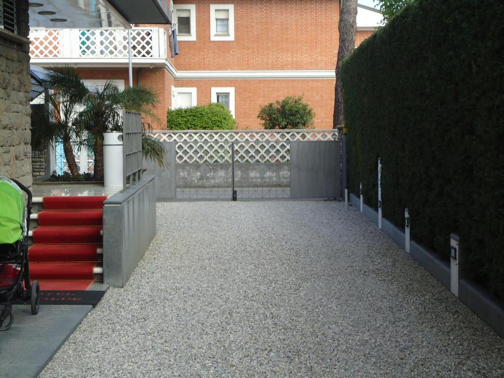 Hotel Matilde Marina di Massa Buitenkant foto